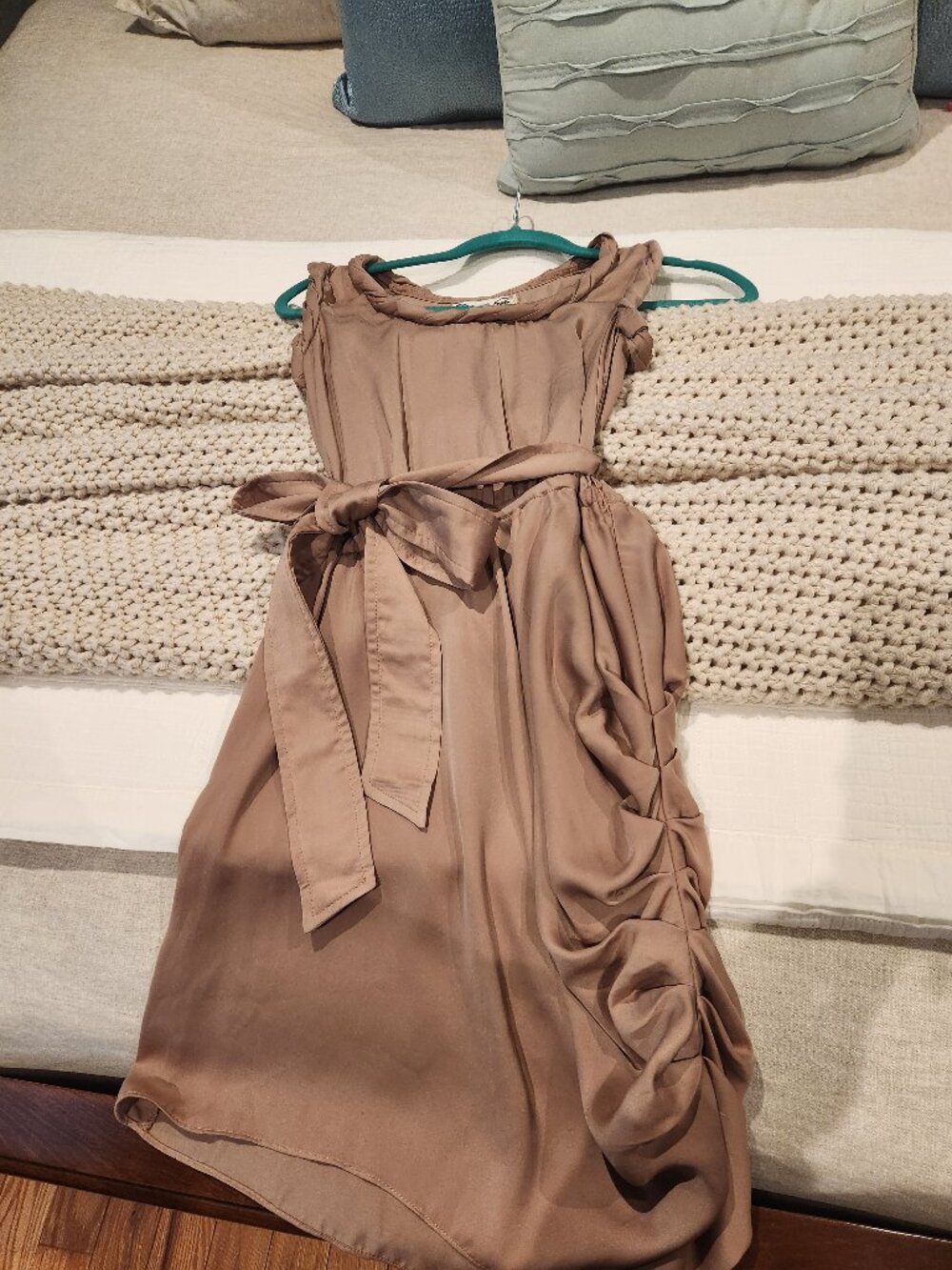 Mocha dress w/ side ruching